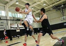 为什么棒球服的竖条纹不仅是美学更是对传统和职业精神的视觉致敬